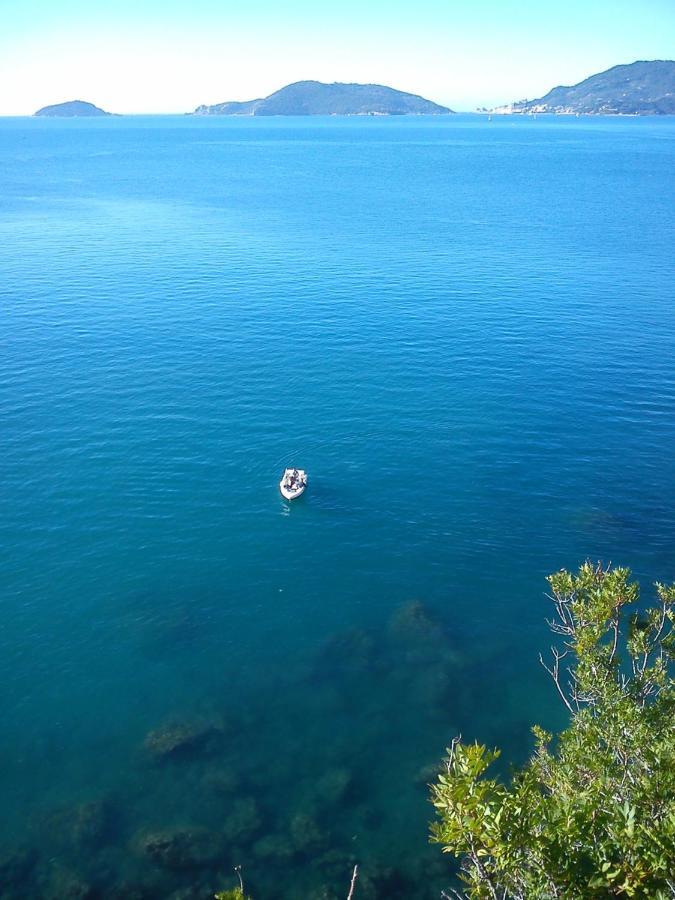 Mansard Apart Alba - Sea 5 Terre-Trekking-Excursions-Relax San Terenzo Buitenkant foto