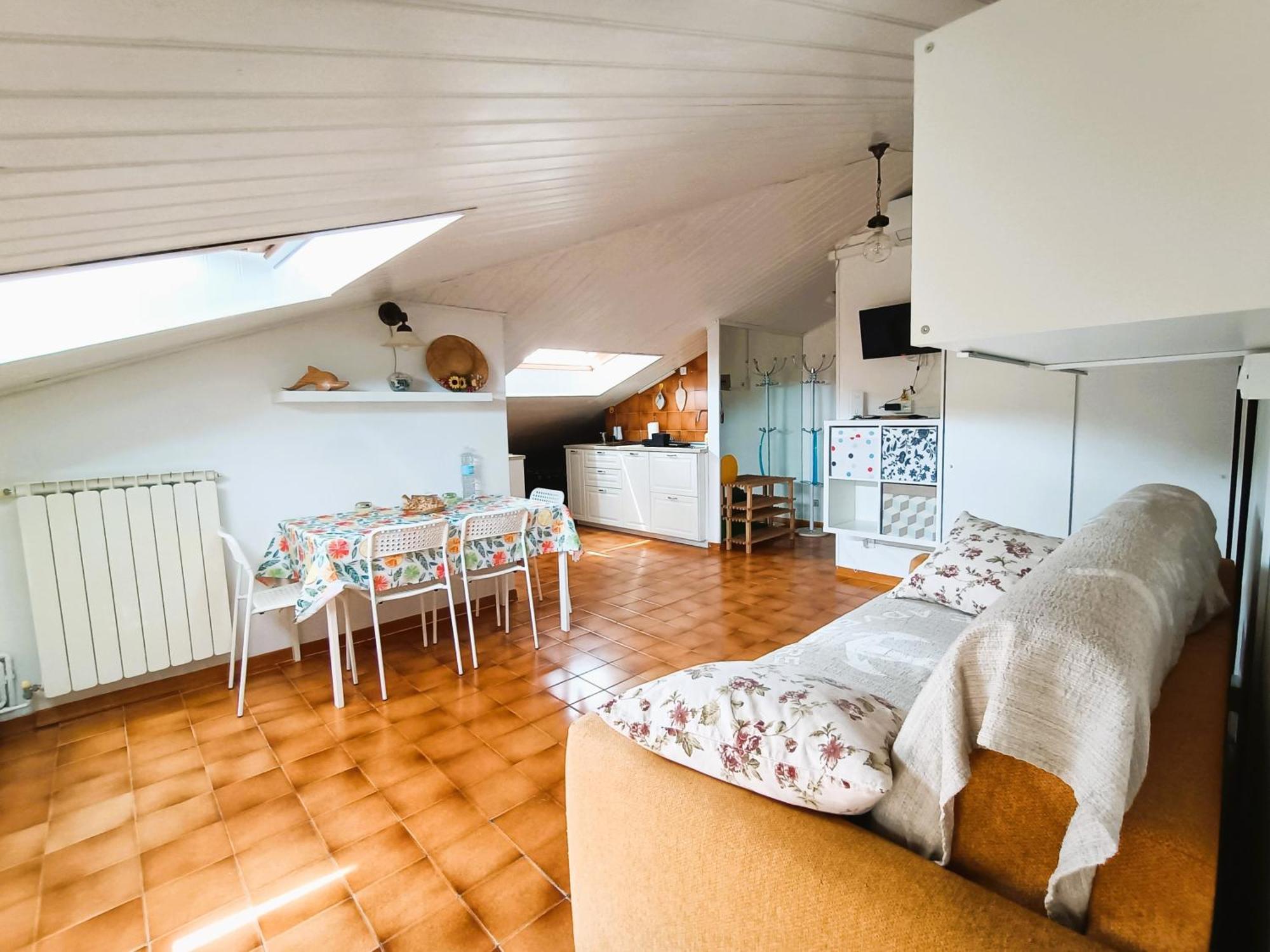 Mansard Apart Alba - Sea 5 Terre-Trekking-Excursions-Relax San Terenzo Buitenkant foto